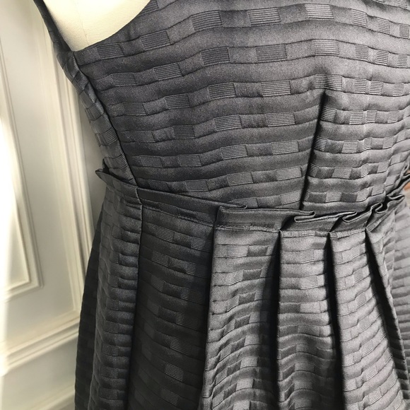 🧡 BCBG Paris Little Black Dress 🧡 - Picture 2 of 7